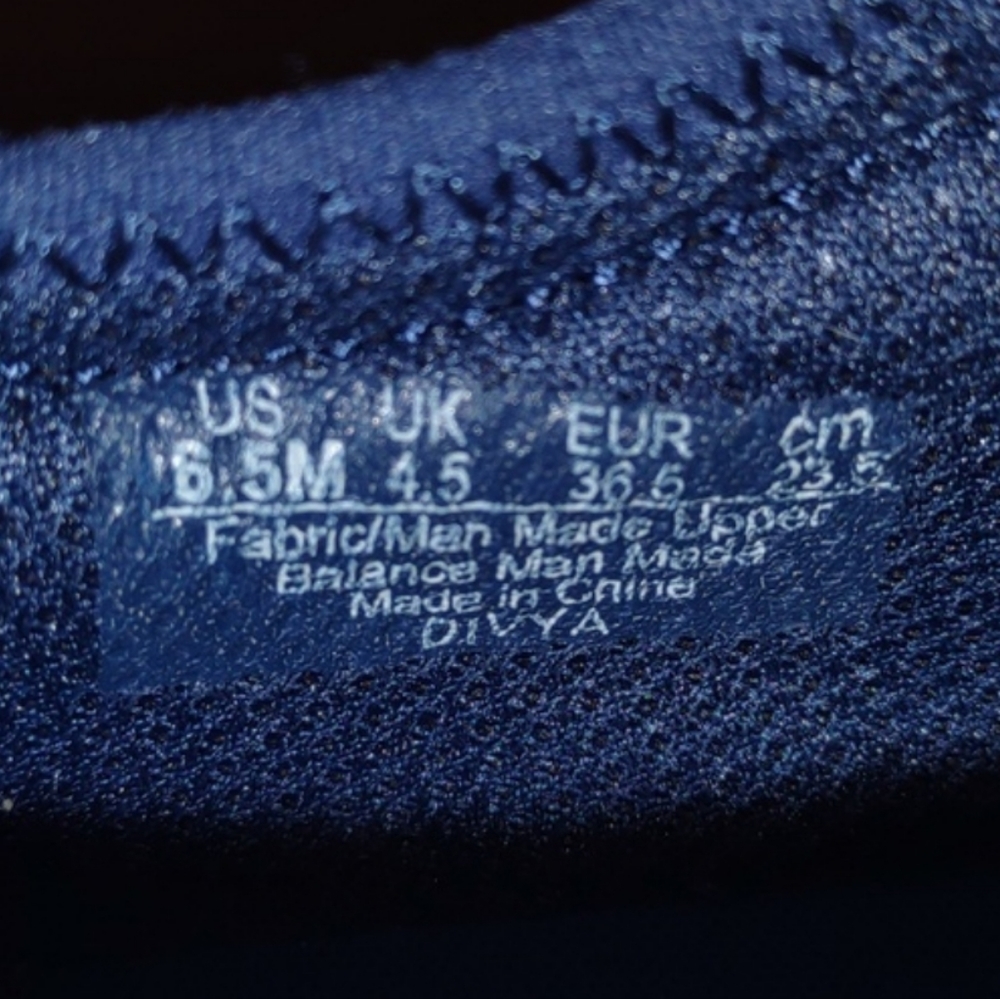 👣Memory foam Ryko sneaker U.S. Size 6.5 Medium no box Women's footwear - Picture 15 of 16